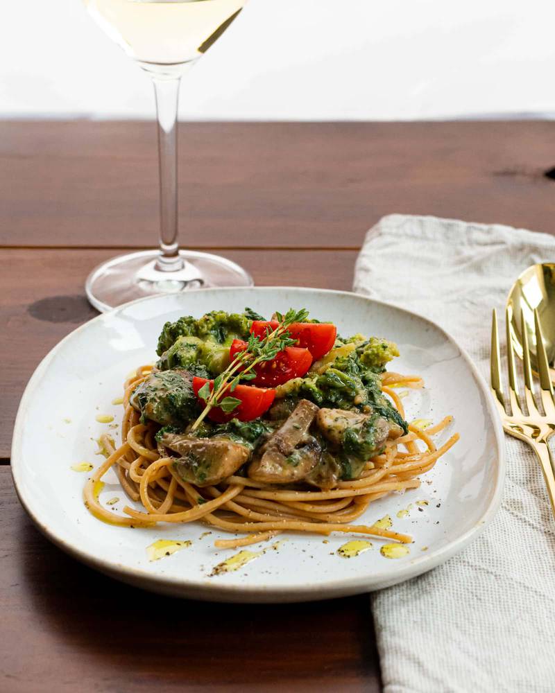 Creamy mushroom spaghetti pasta